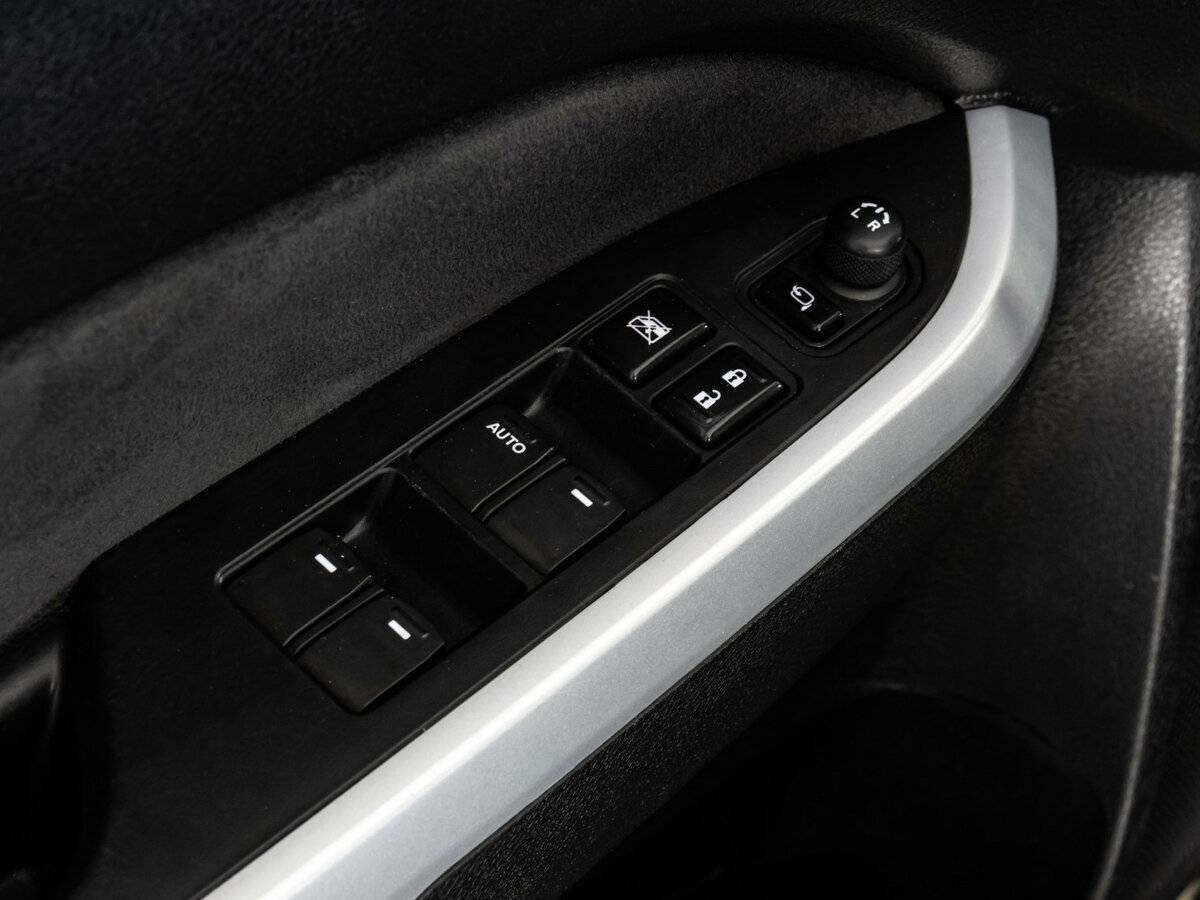 Б/У Сузуки Витара 2016 года. Фото: #17