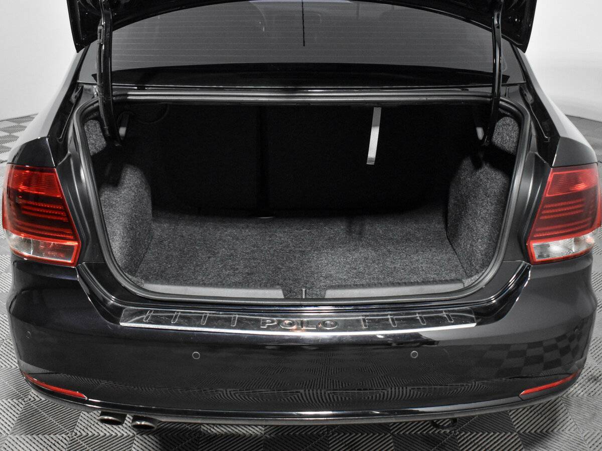 Б/У Фольксваген Поло 2018 года. Фото: #17