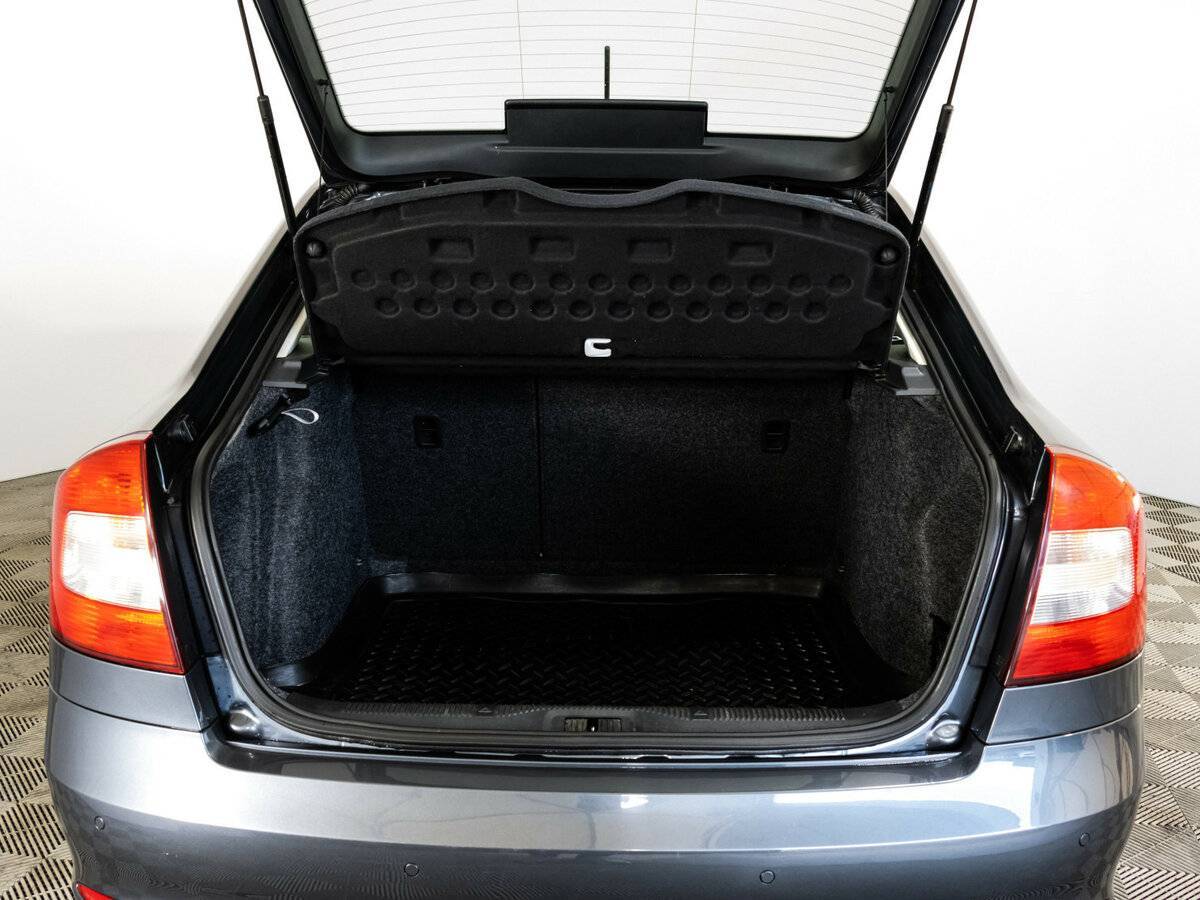 Б/У Шкода Октавия 2012 года. Фото: #12