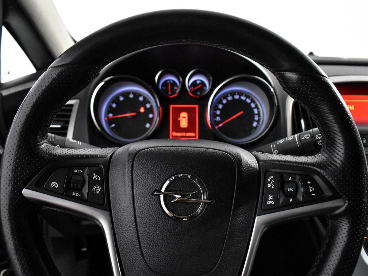 Б/У Опель Астра 2012 года. Фото: #16