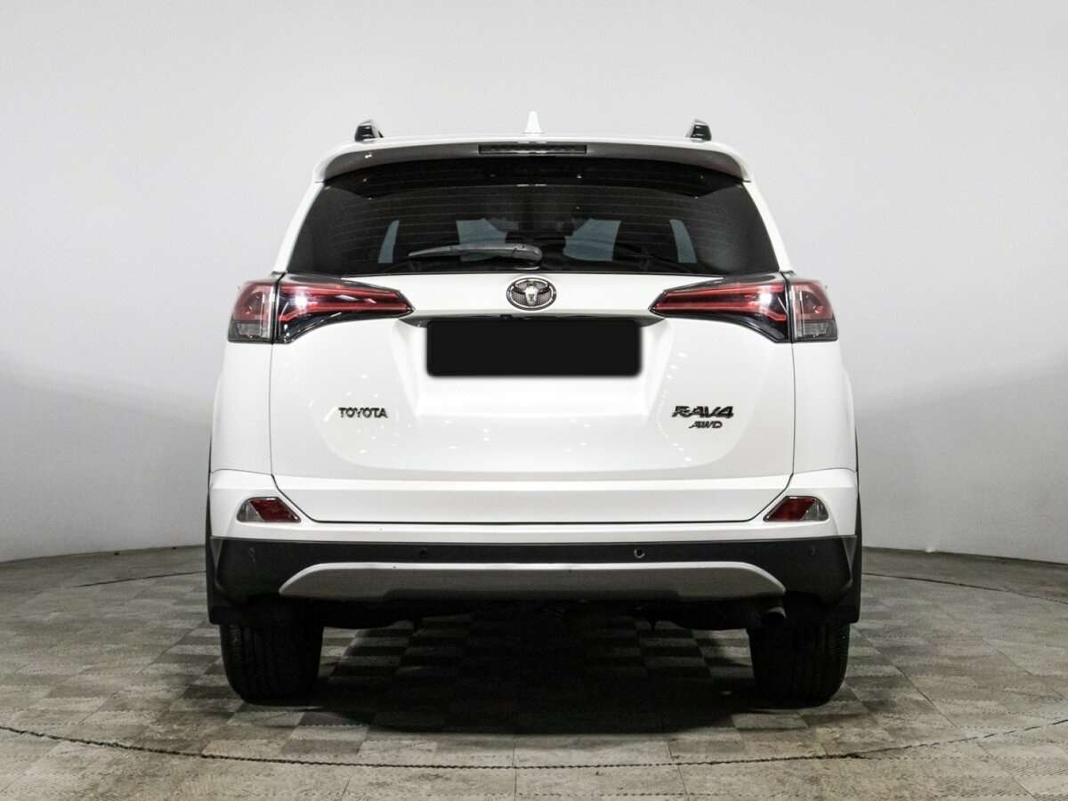 Toyota RAV4 2018 года с пробегом. Фото: #5
