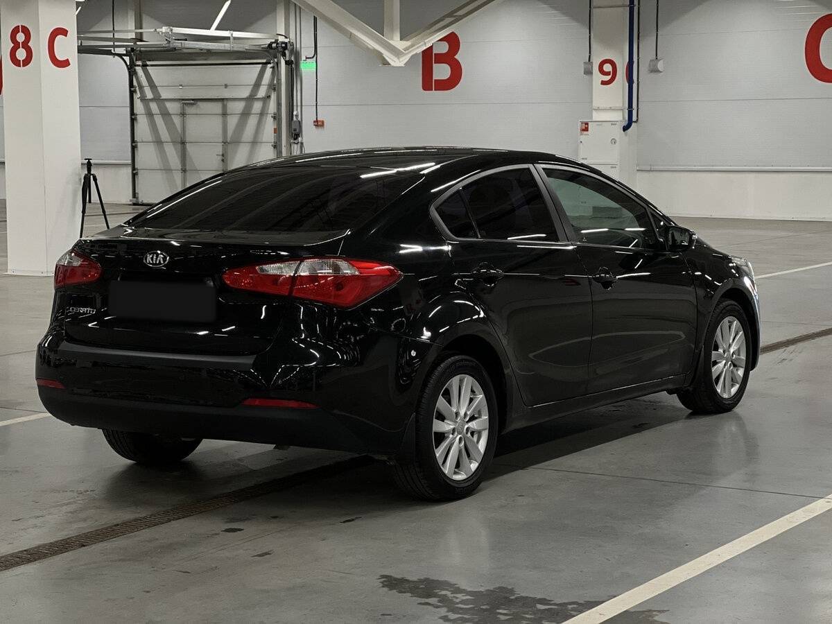 Б/У Киа Церато 2014 года. Фото: #4