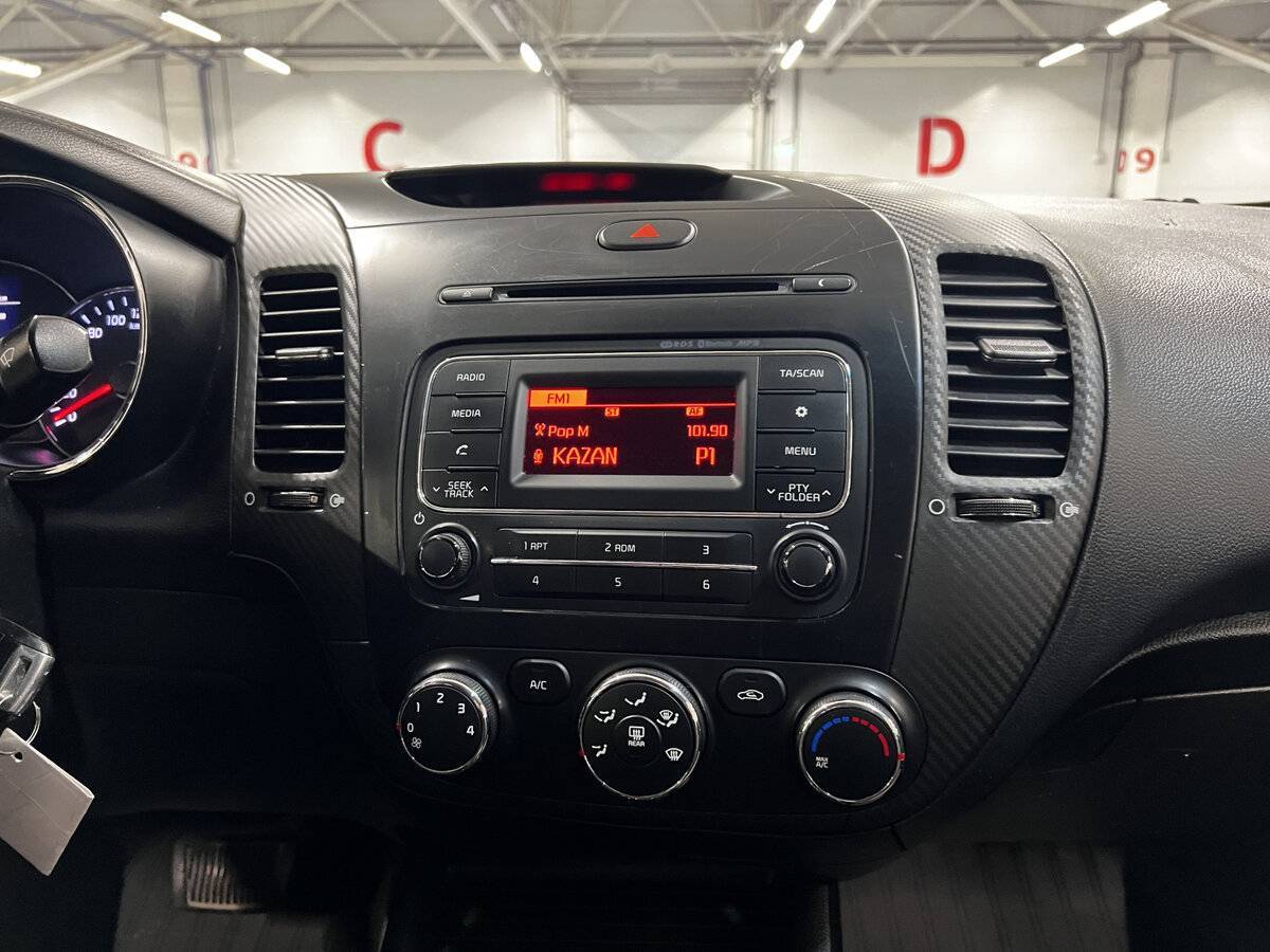 Б/У Киа Церато 2014 года. Фото: #14