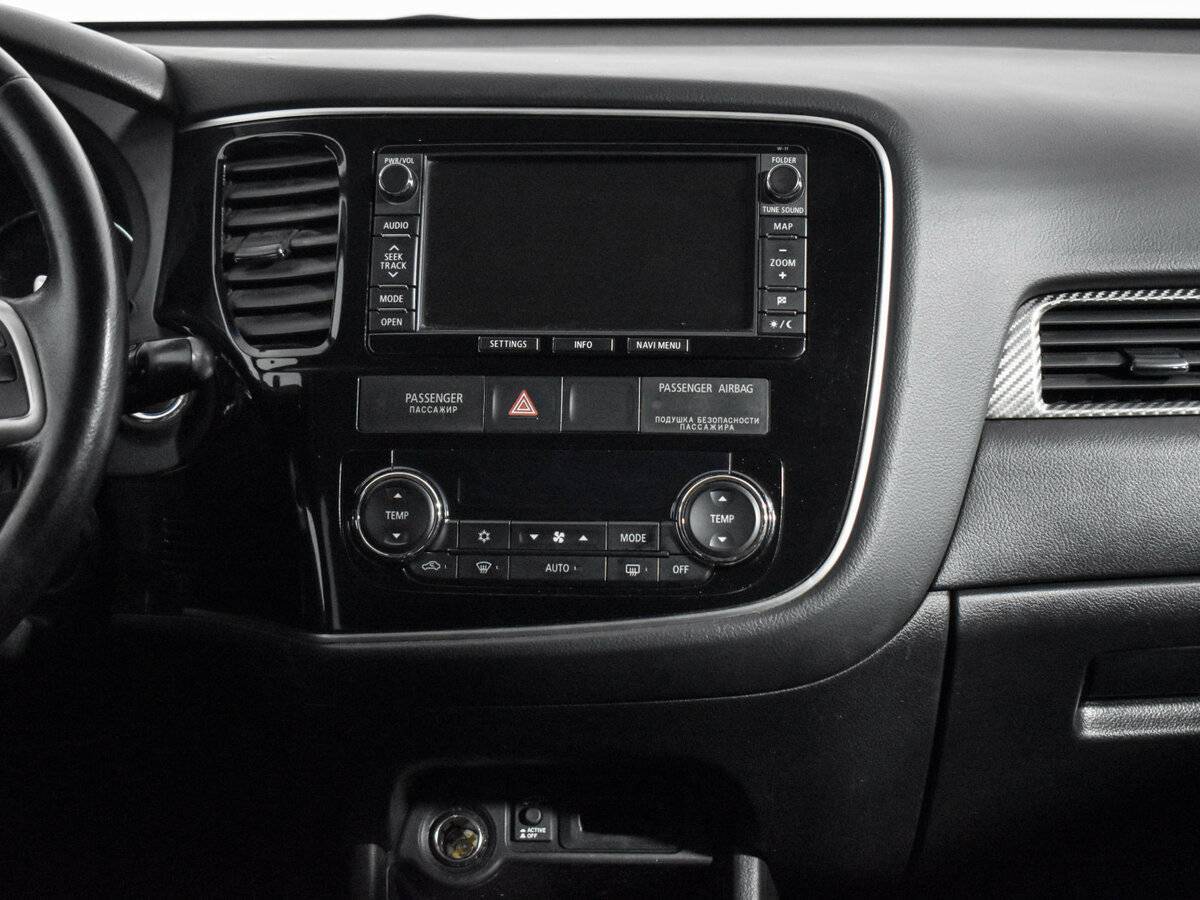 Б/У Митсубиши Оутлэндер 2012 года. Фото: #13