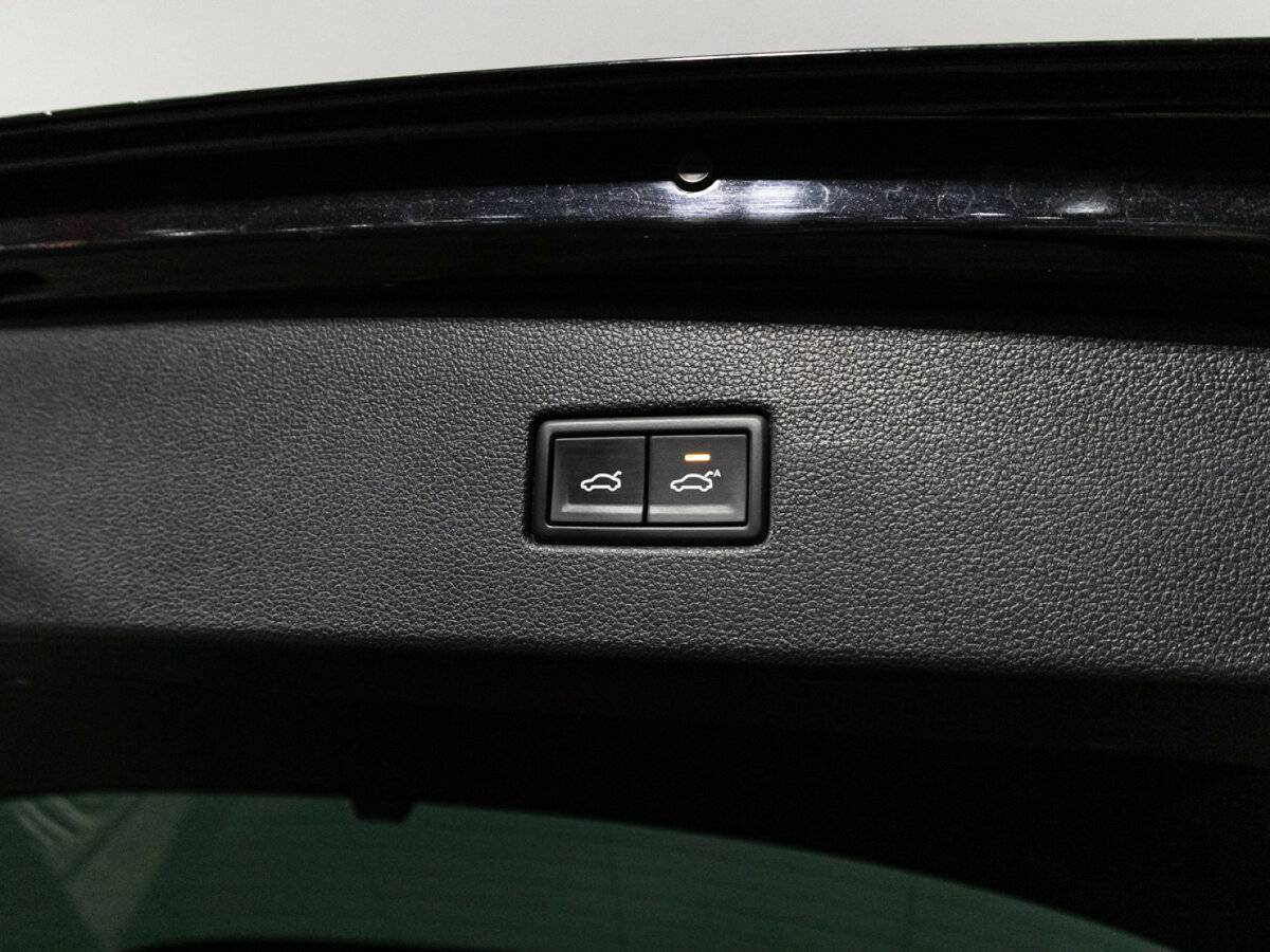 Volkswagen Tiguan 2018 года с пробегом. Фото: #15