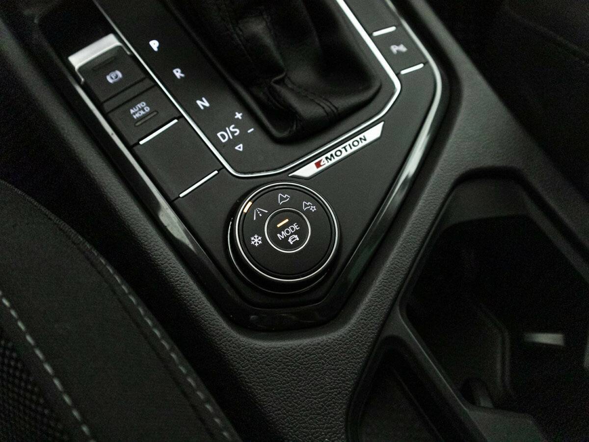 Volkswagen Tiguan 2018 года с пробегом. Фото: #20