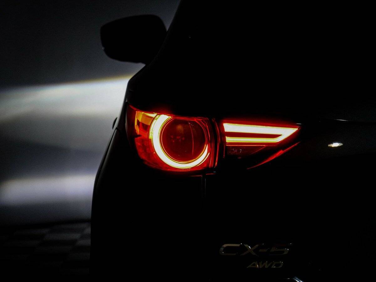 Б/У Мазда Ц-Икс-5 2017 года. Фото: #23