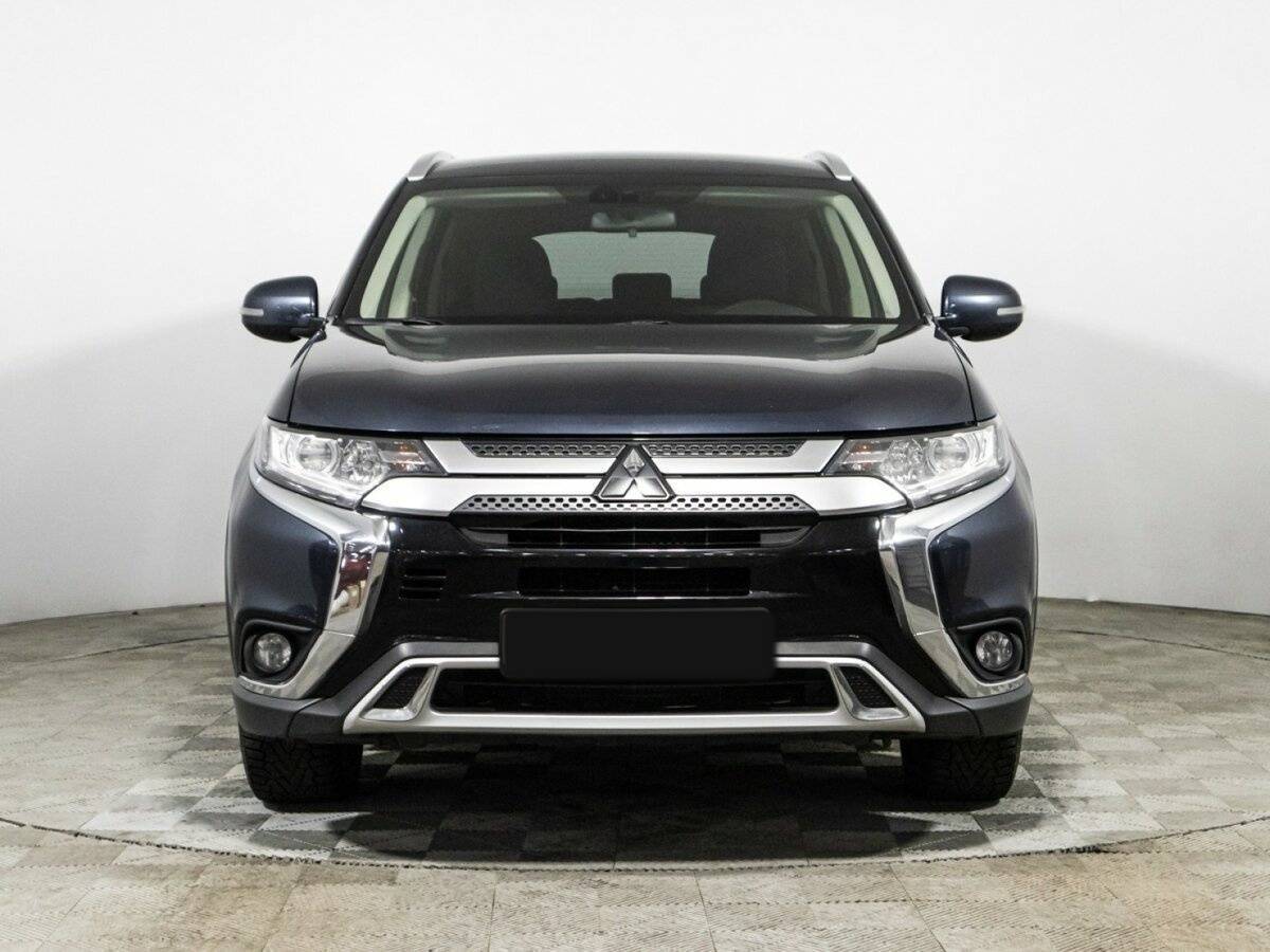Mitsubishi Outlander 2018 года с пробегом. Фото: #1