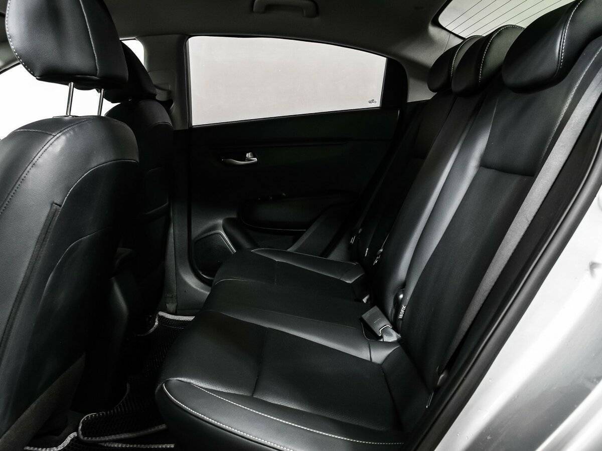 Б/У Киа Рио 2021 года. Фото: #12