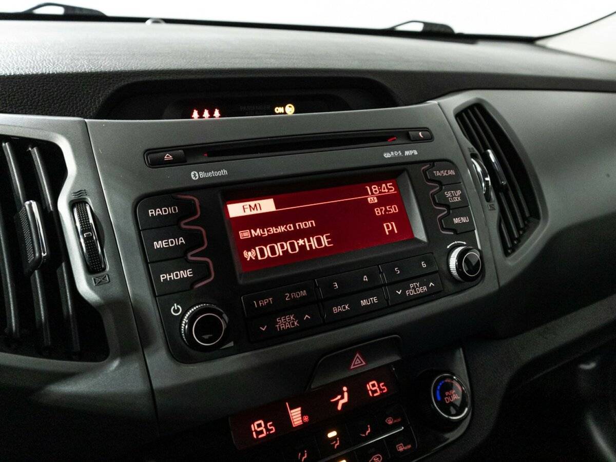 Б/У Киа Спортейдж 2015 года. Фото: #14