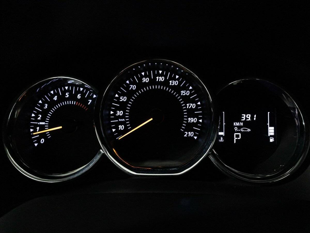 Б/У Рено Сандеро 2021 года. Фото: #11