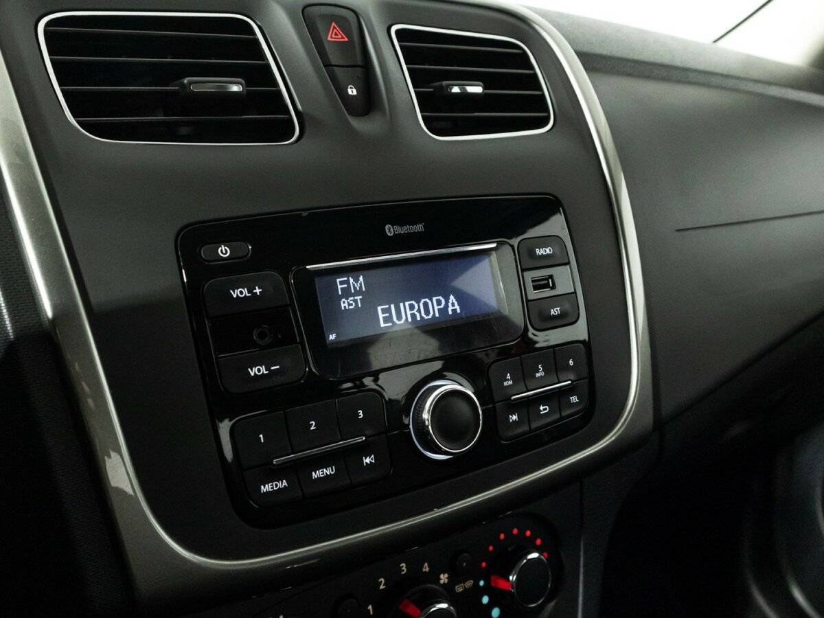 Б/У Рено Сандеро 2021 года. Фото: #14