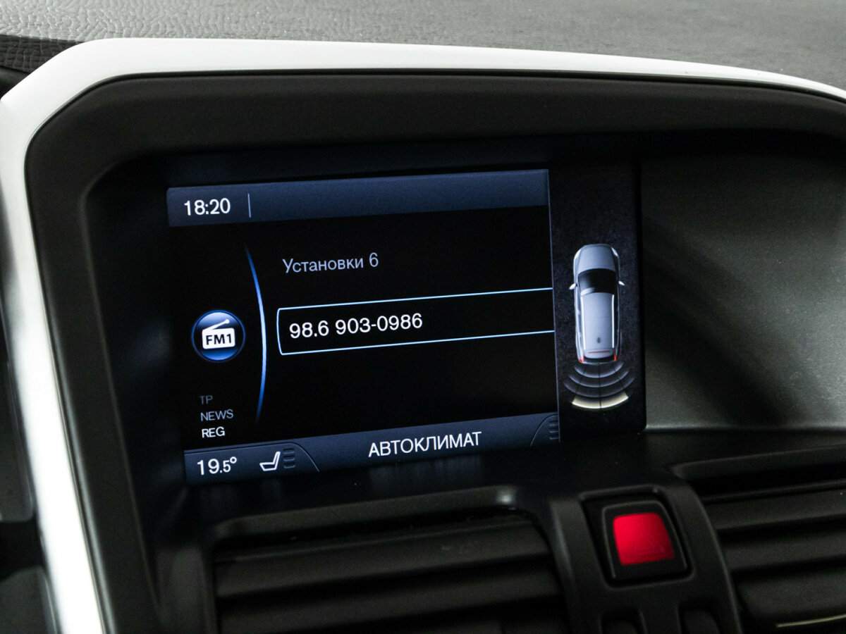 Б/У Вольво ИксЦ60 2012 года. Фото: #17