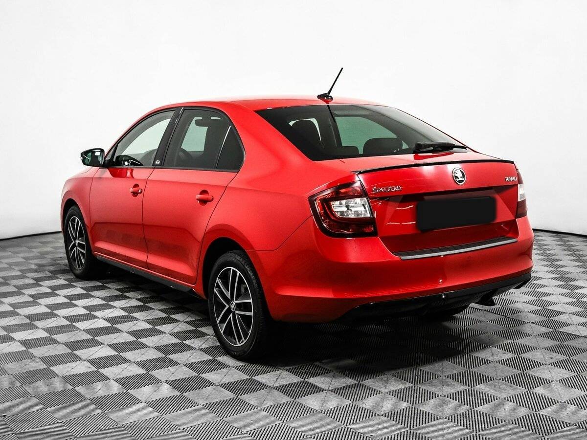 Б/У Шкода Рапид 2018 года. Фото: #6