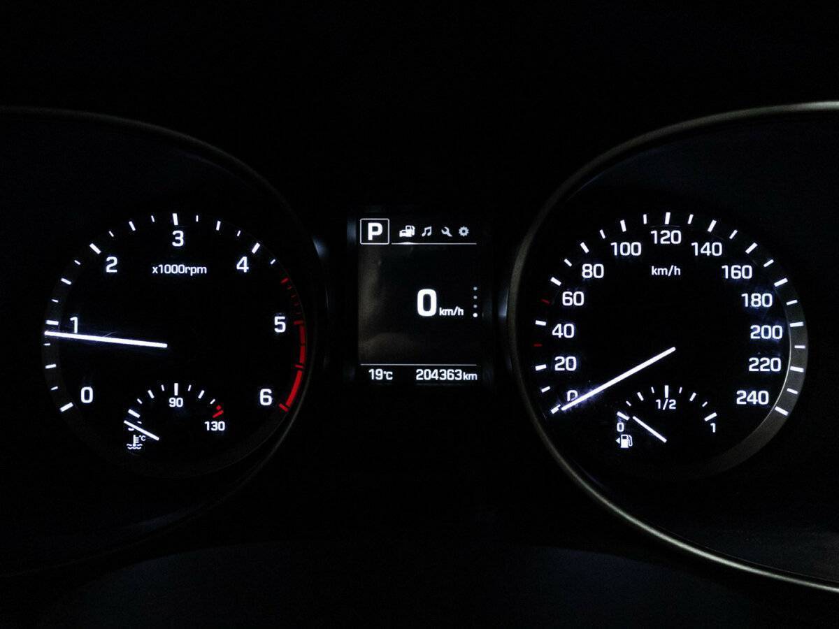 Hyundai Santa Fe 2017 года с пробегом. Фото: #11