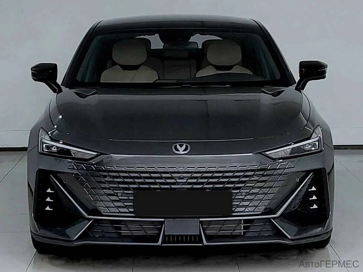 Changan UNI-V 2023 года с пробегом. Фото: #1