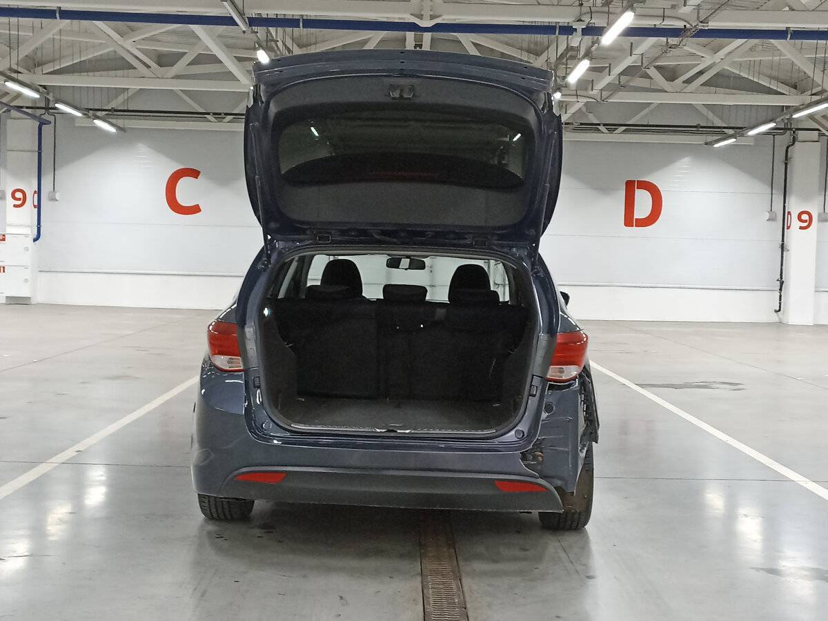 Б/У Хендай ай40 2013 года. Фото: #9