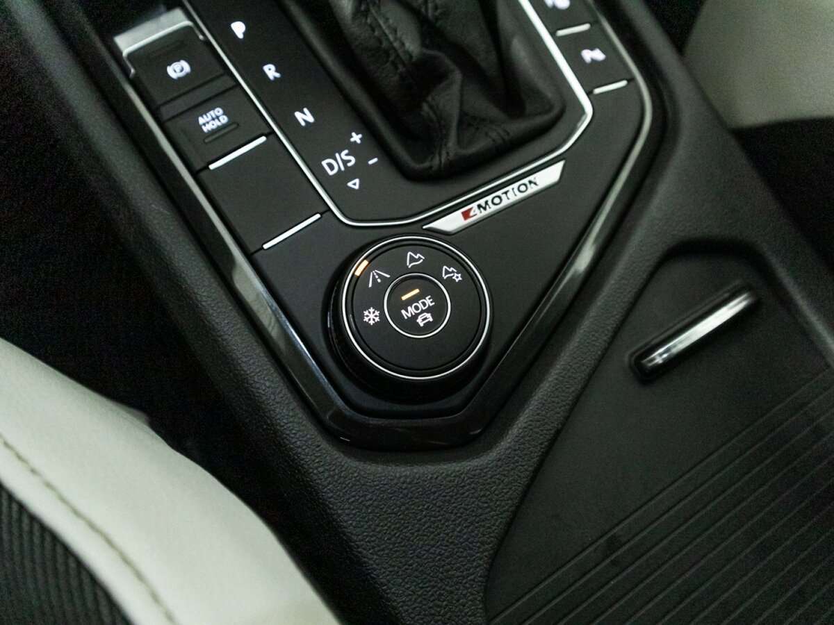 Volkswagen Tiguan 2019 года с пробегом. Фото: #17
