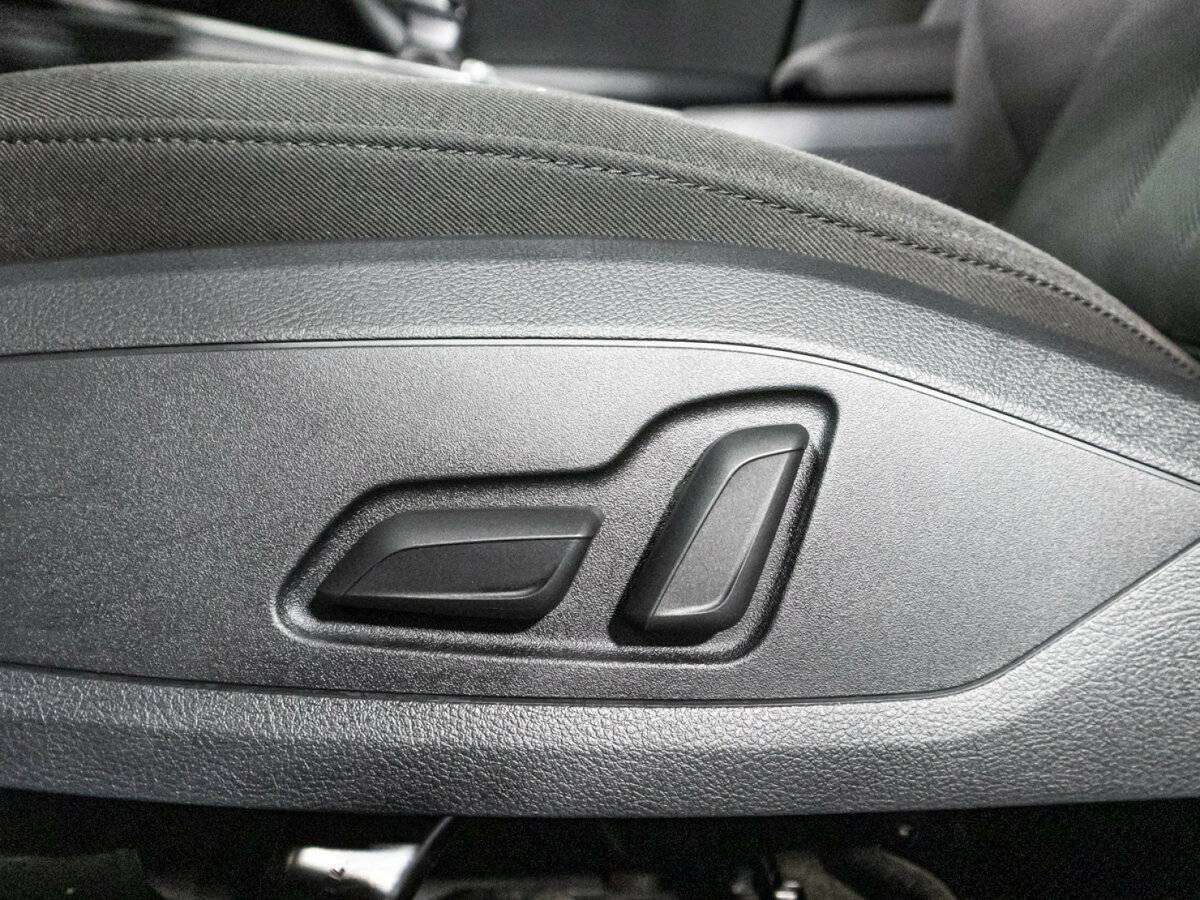 Audi A4 2020 года с пробегом. Фото: #15