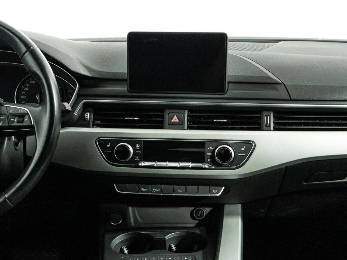 Audi A4 2019 года с пробегом. Фото: #13