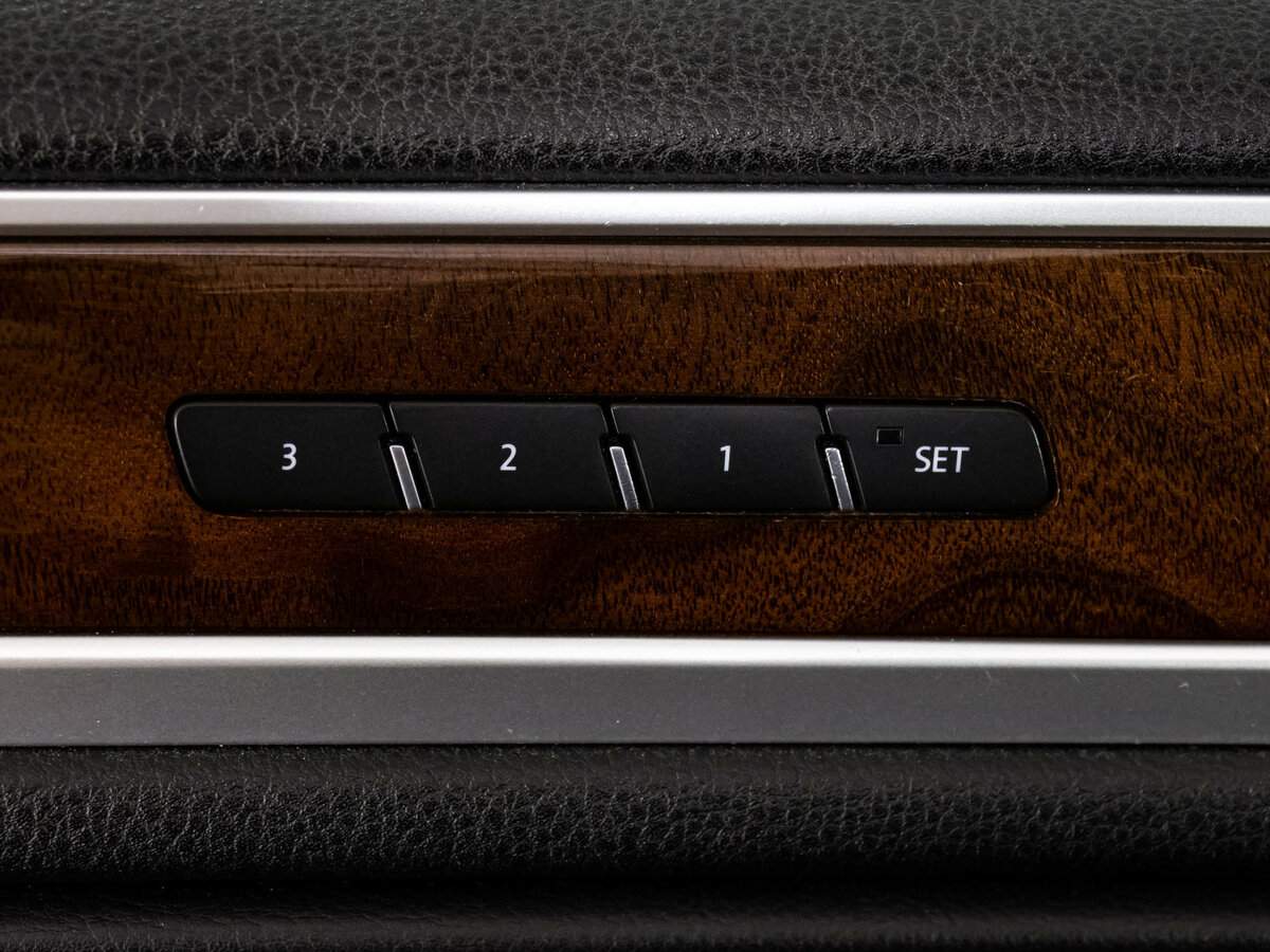 Volkswagen Touareg 2015 года с пробегом. Фото: #17