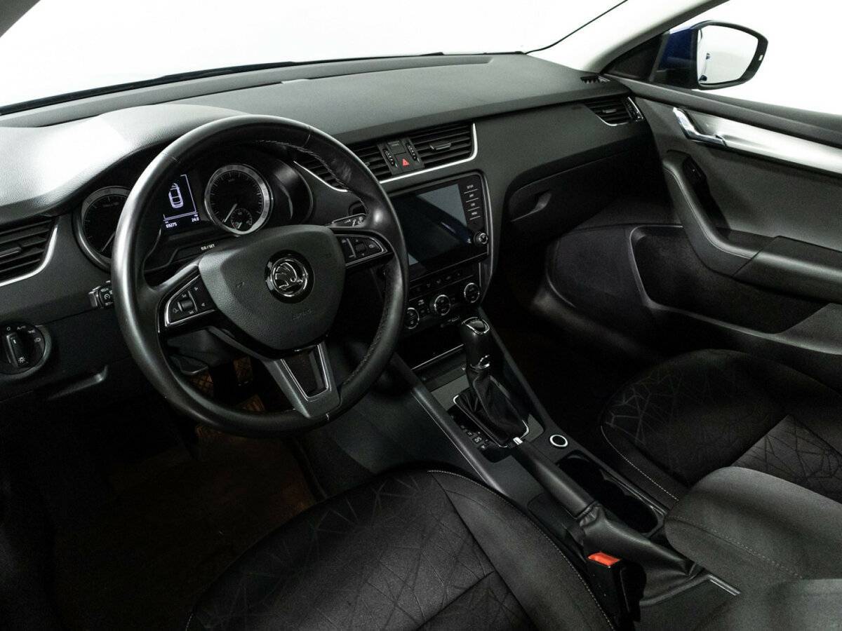 Skoda Octavia 2019 года с пробегом. Фото: #10