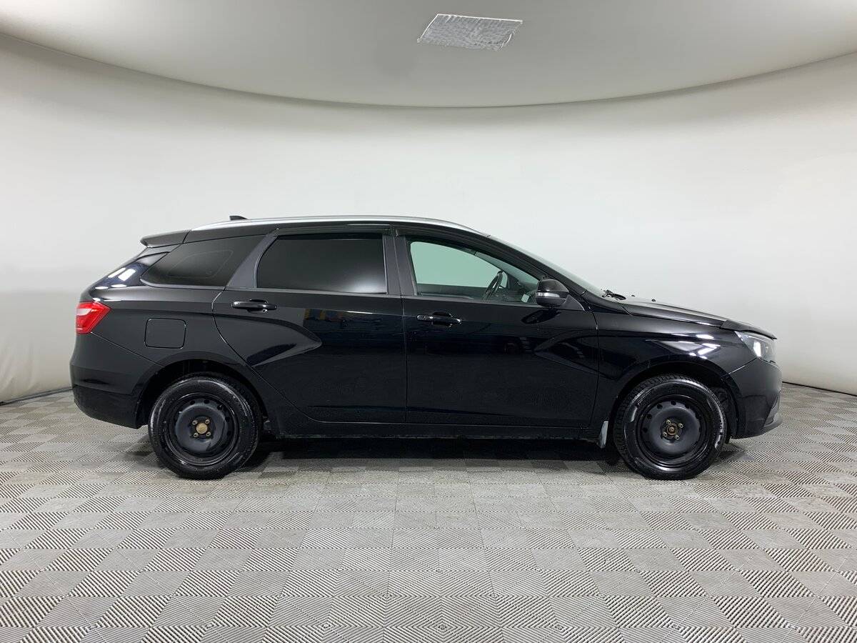 Б/У Лада (ВАЗ) Веста 2021 года. Фото: #3