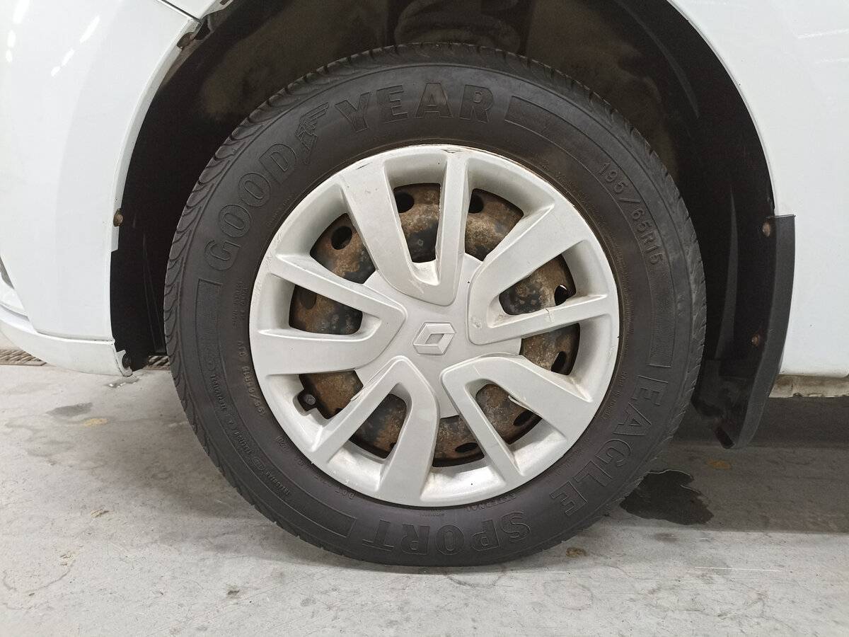 Б/У Рено Логан 2020 года. Фото: #17