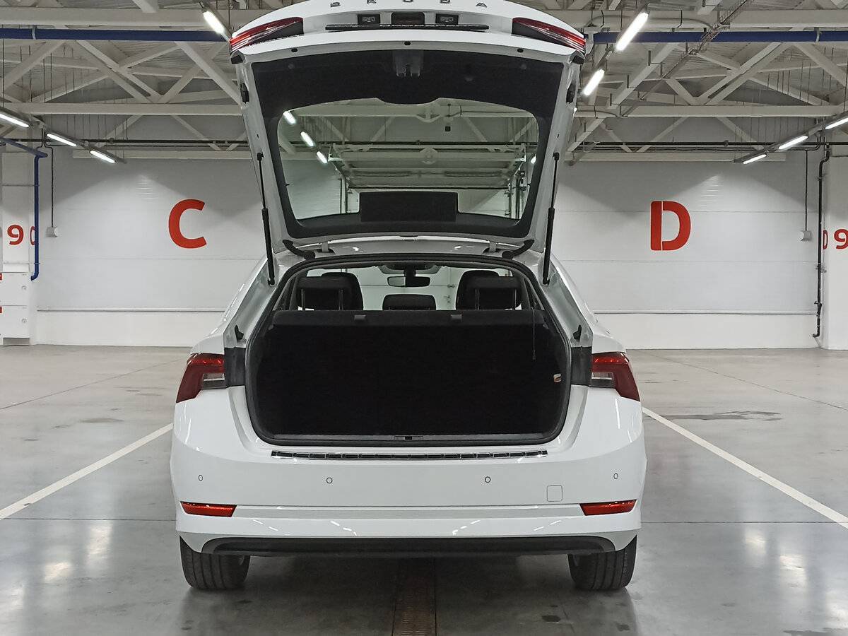 Б/У Шкода Октавия 2021 года. Фото: #9