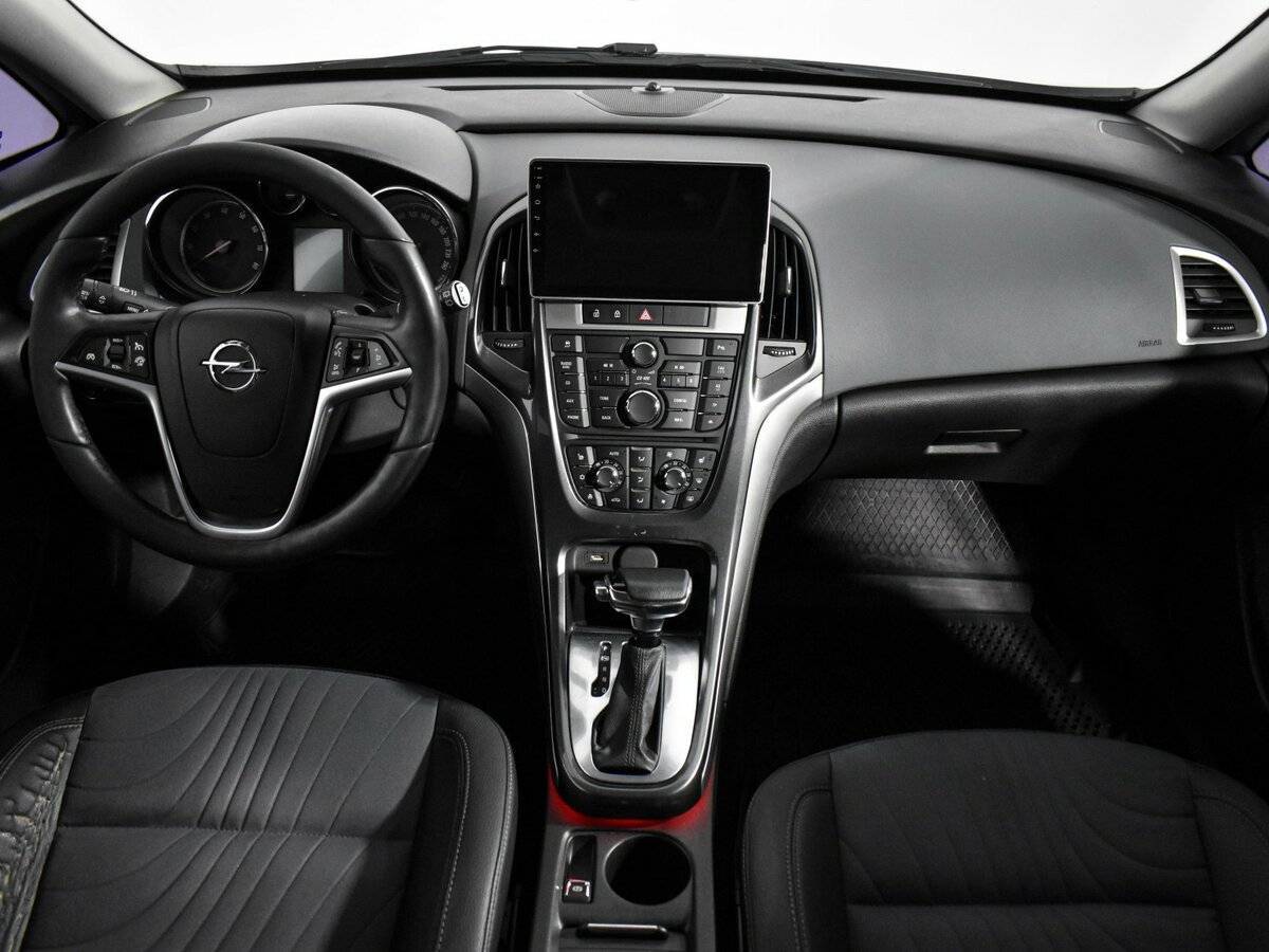 Б/У Опель Астра 2013 года. Фото: #12