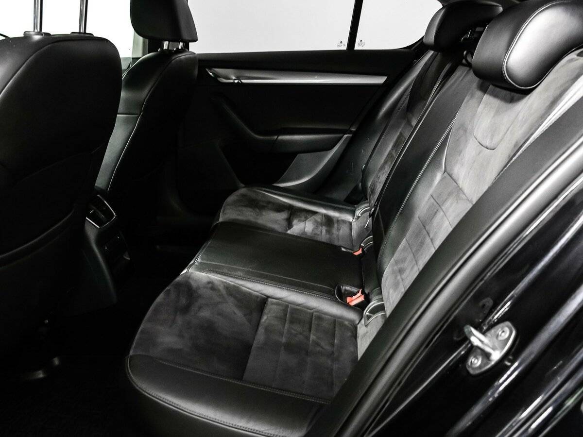 Б/У Шкода Октавия 2014 года. Фото: #11