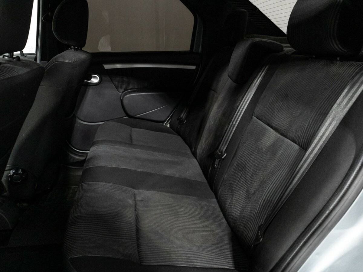 Б/У Рено Логан 2012 года. Фото: #9