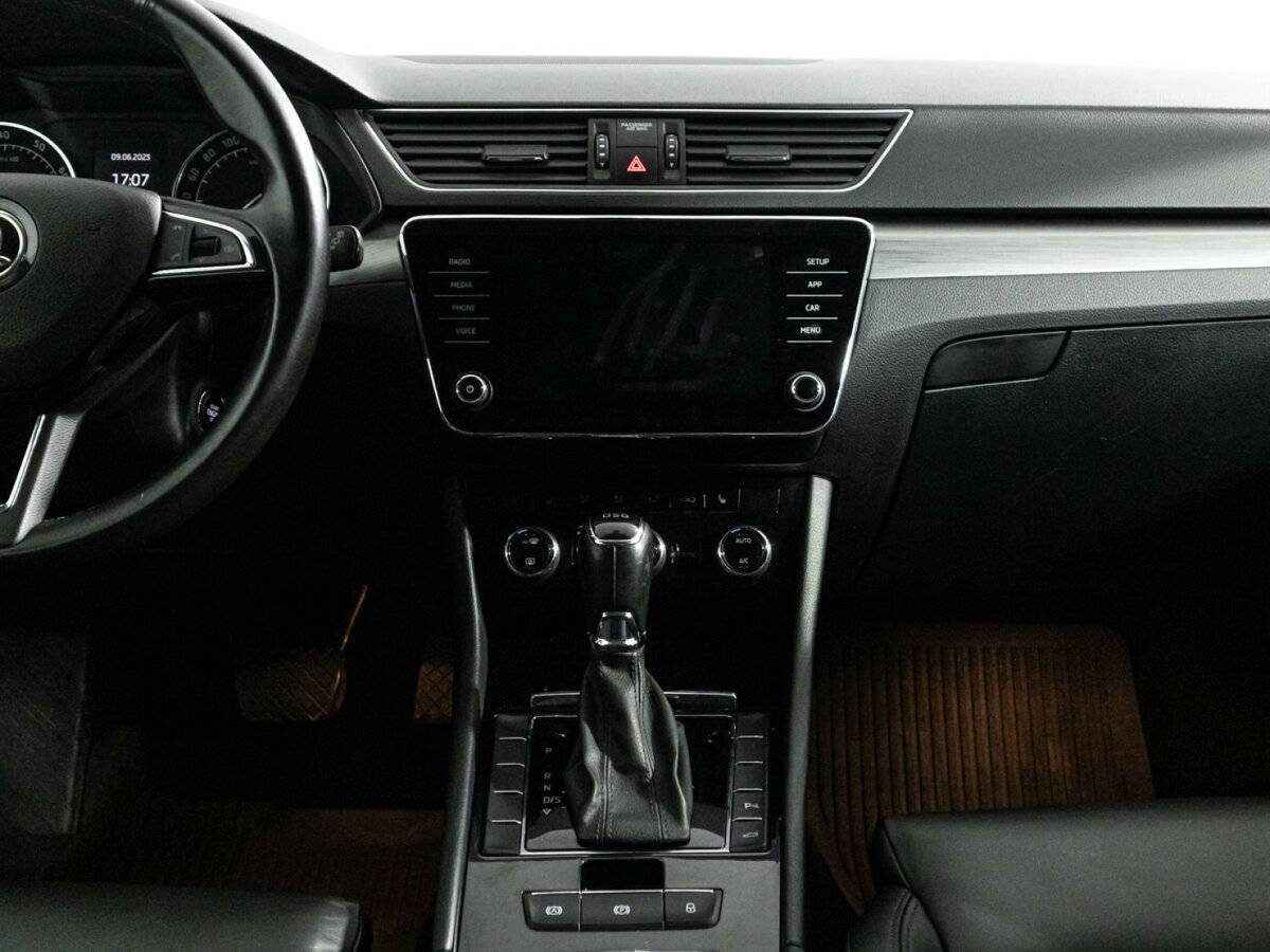Skoda Superb 2018 года с пробегом. Фото: #13