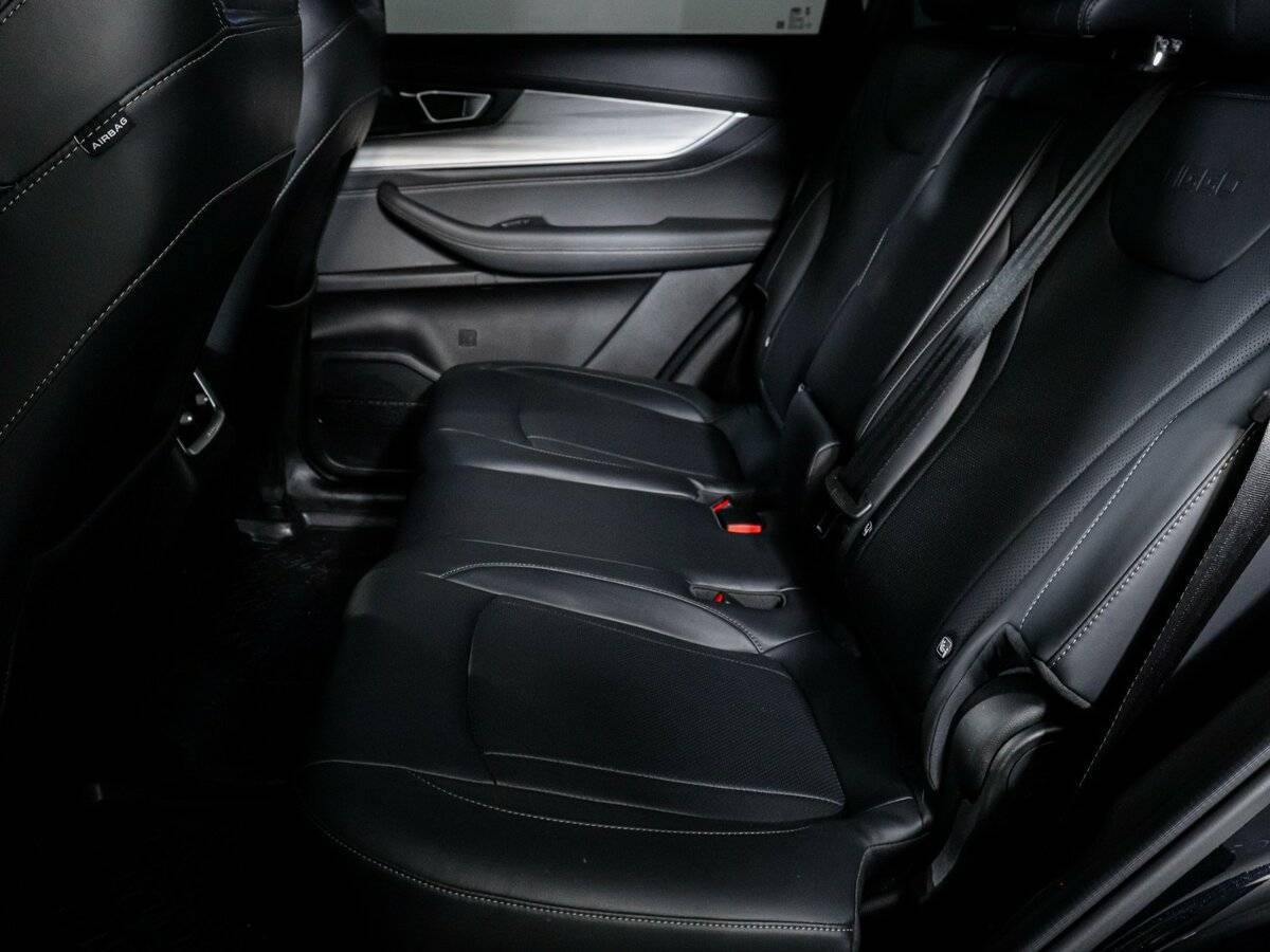 Chery Tiggo 8 Pro Max 2023 года с пробегом. Фото: #9