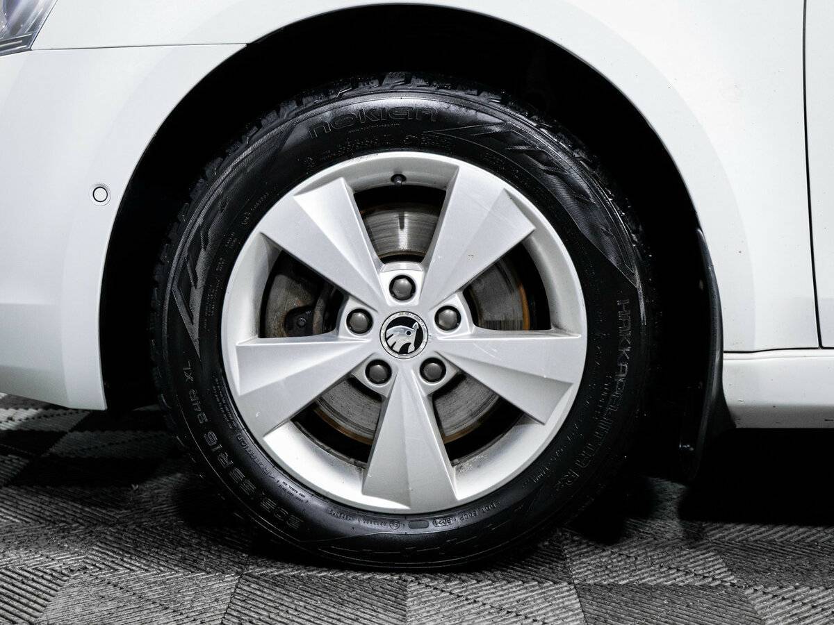 Б/У Шкода Октавия 2016 года. Фото: #14