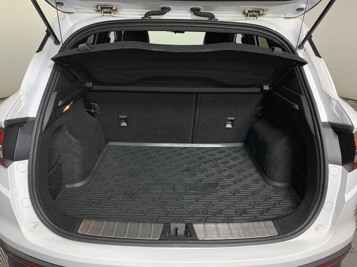 Б/У Джили Кулрэй 2020 года. Фото: #19