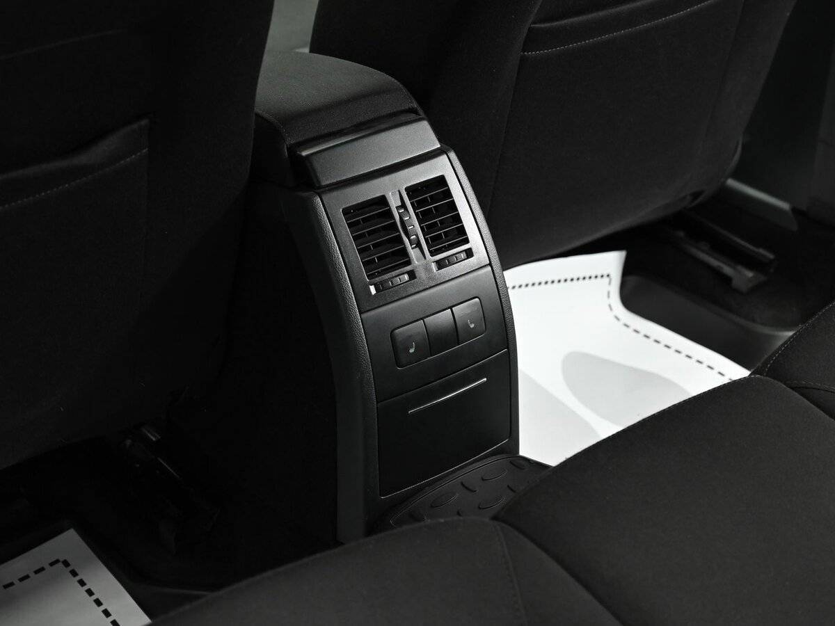 Б/У Шкода Октавия 2012 года. Фото: #12