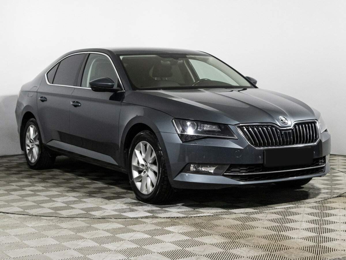 Skoda Superb 2018 года с пробегом. Фото: #2