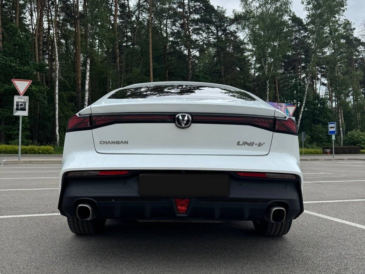 Changan UNI-V 2023 года с пробегом. Фото: #7