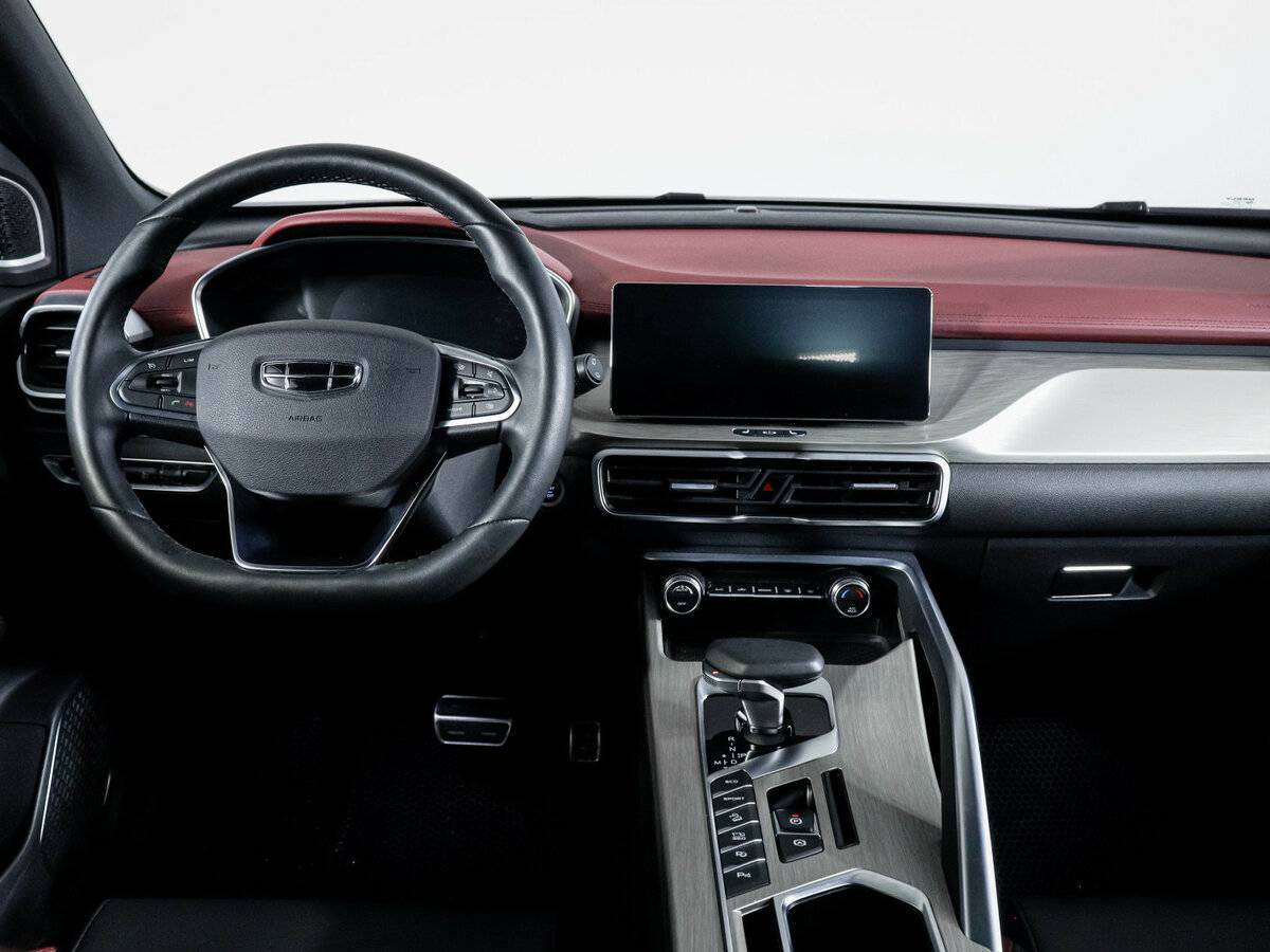 Geely Coolray 2023 года с пробегом. Фото: #11