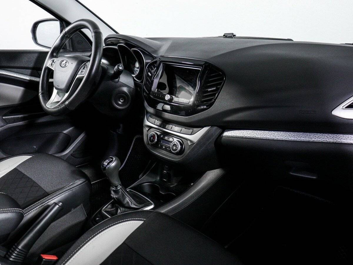 Б/У Лада (ВАЗ) Веста 2020 года. Фото: #8