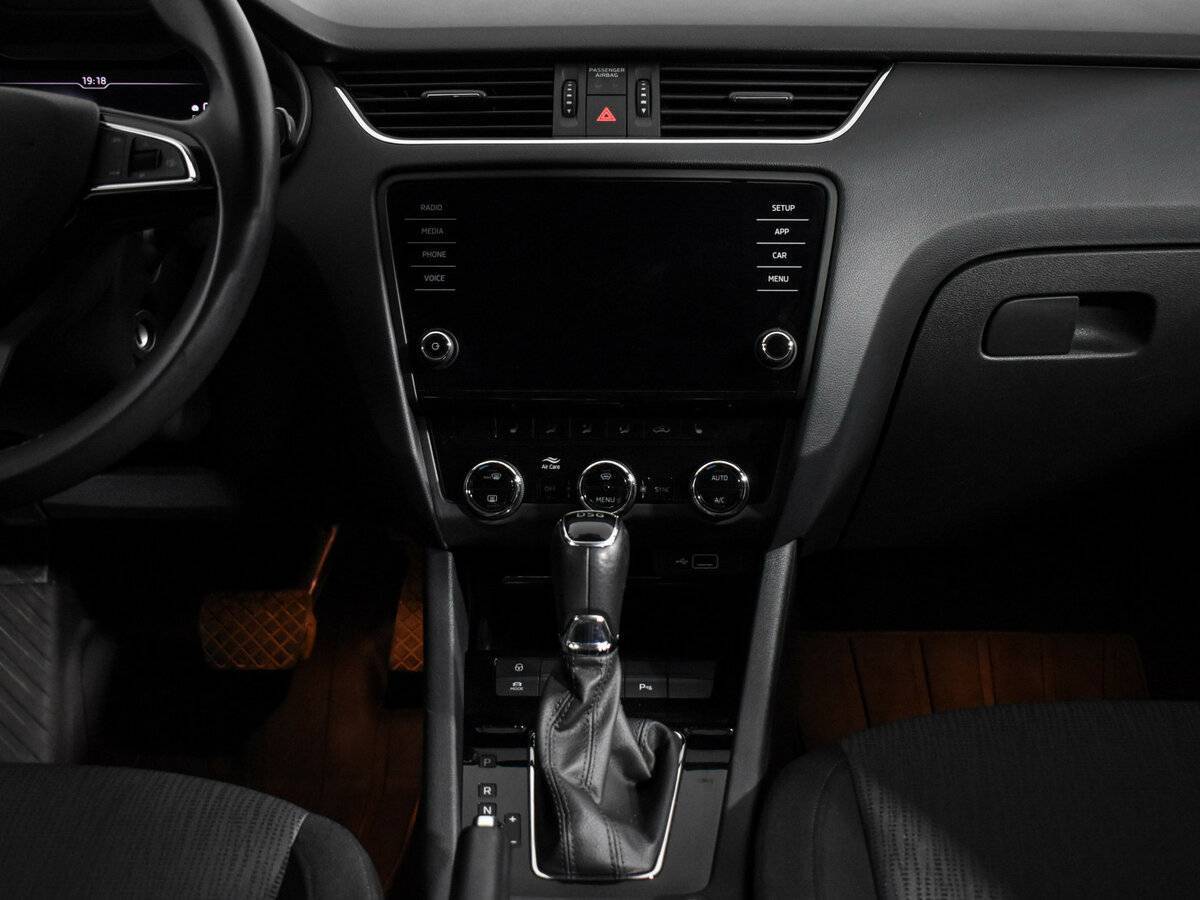 Skoda Octavia 2019 года с пробегом. Фото: #13
