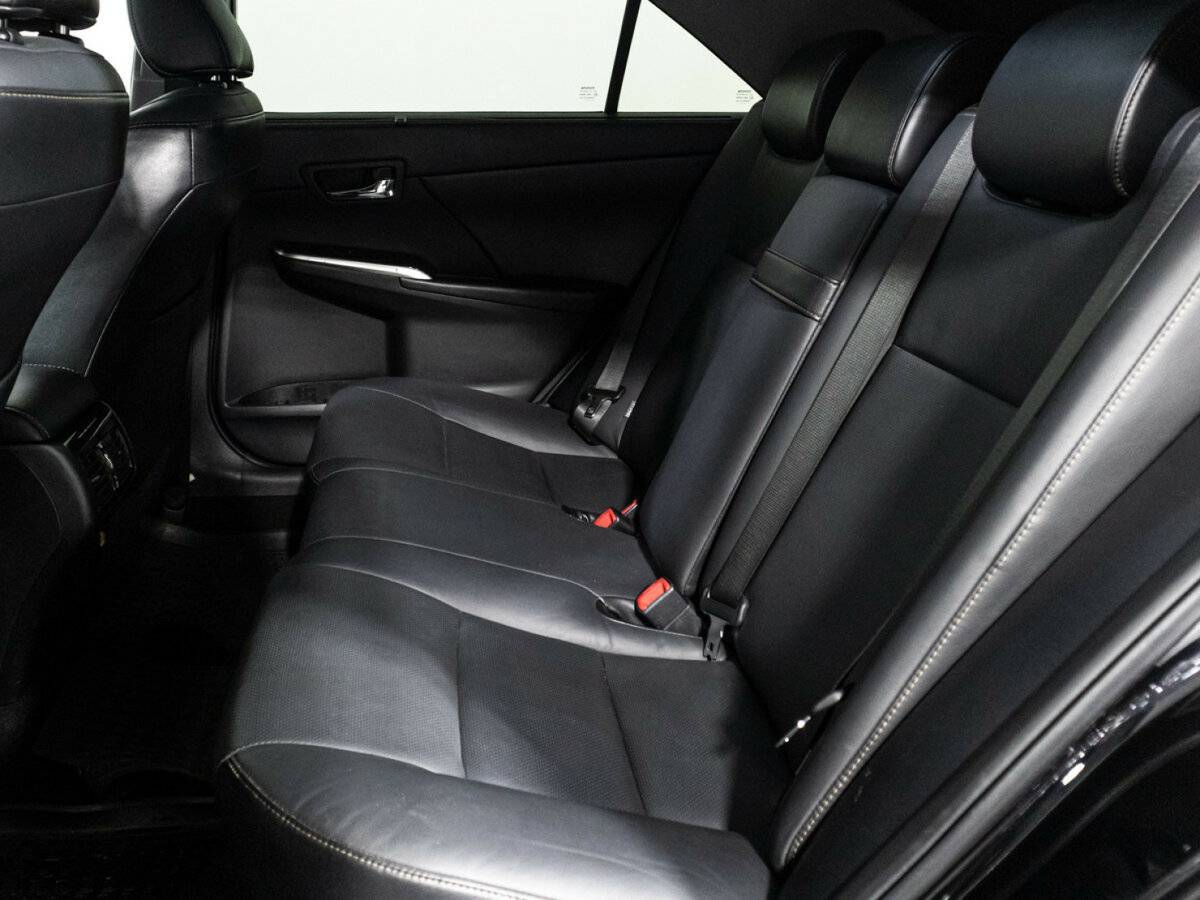 Toyota Camry 2017 года с пробегом. Фото: #9