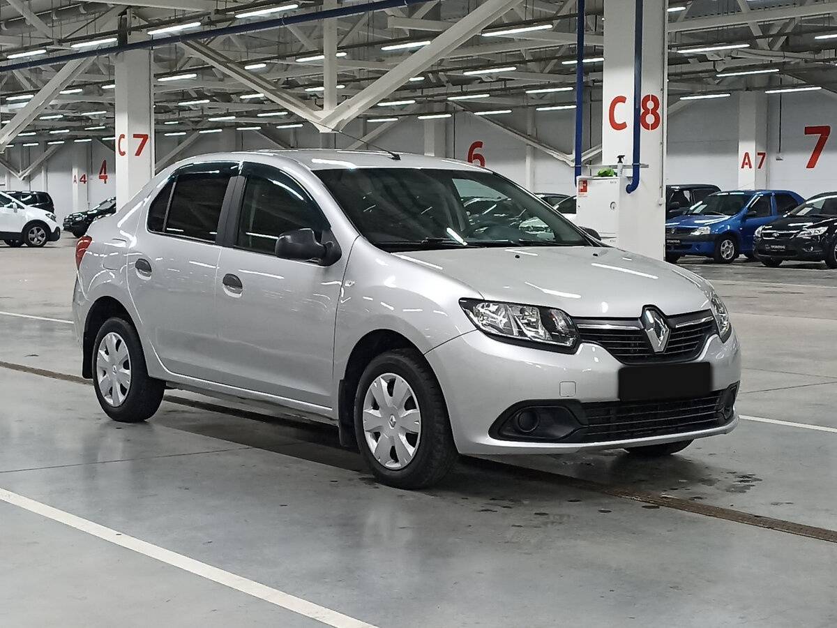 Б/У Рено Логан 2017 года. Фото: #2