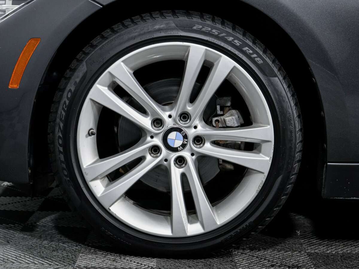 BMW 3 серии 2017 года с пробегом. Фото: #14