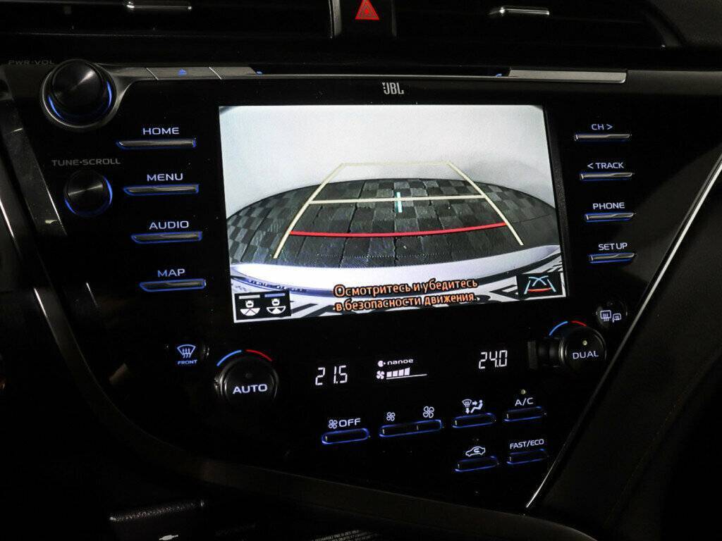 Toyota Camry 2018 года с пробегом. Фото: #16