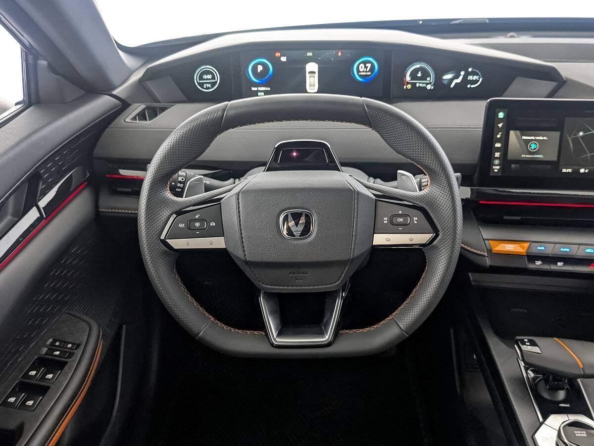 Changan UNI-V 2024 года с пробегом. Фото: #20