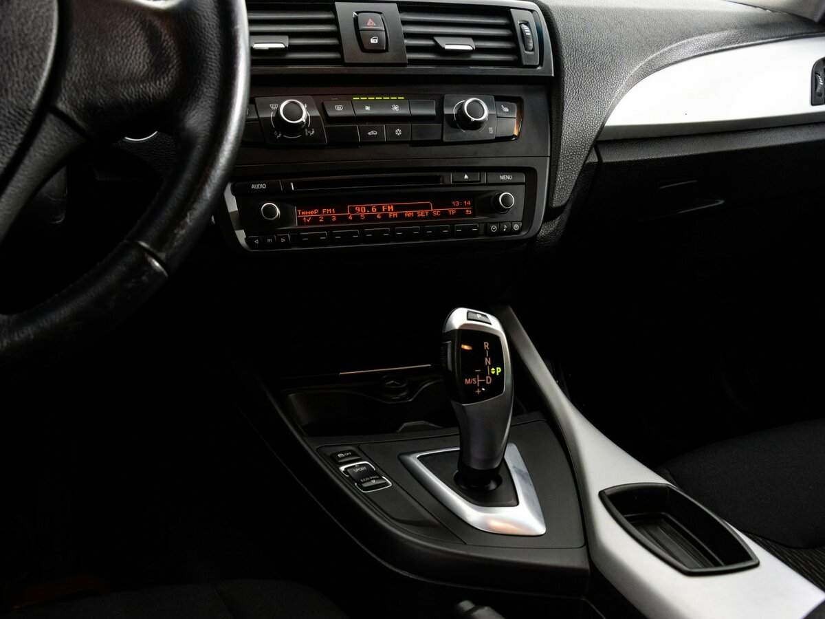 BMW 1 серии 2012 года с пробегом. Фото: #9