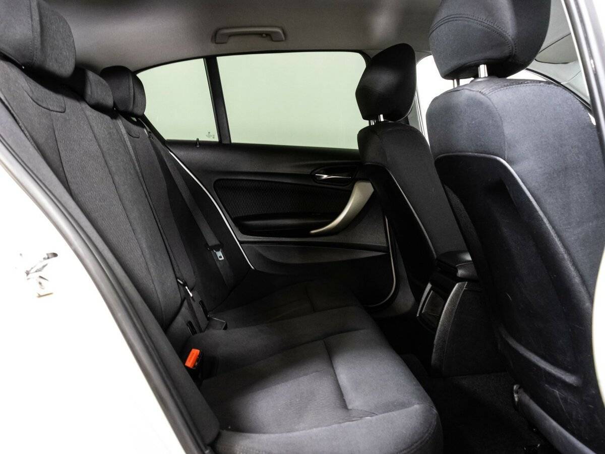 BMW 1 серии 2012 года с пробегом. Фото: #10