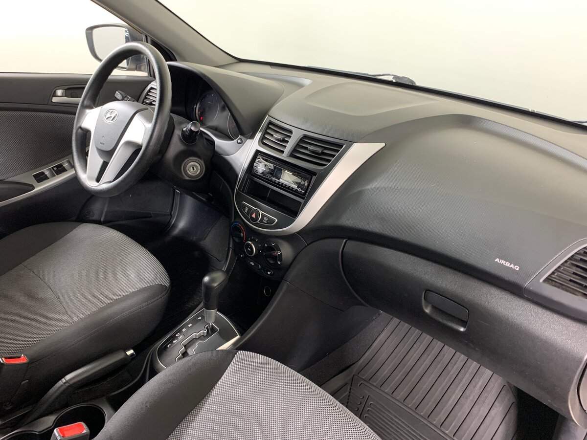 Б/У Хендай Солярис 2012 года. Фото: #12